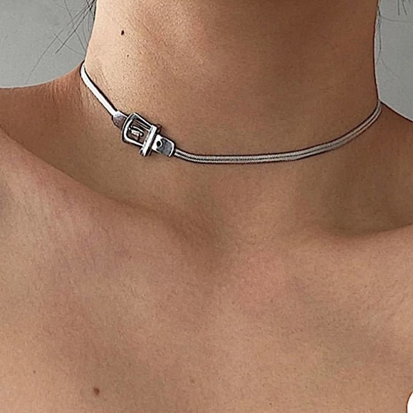 Sterling Silver Herringbone Buckle Design Choker - Picture 4 of 12